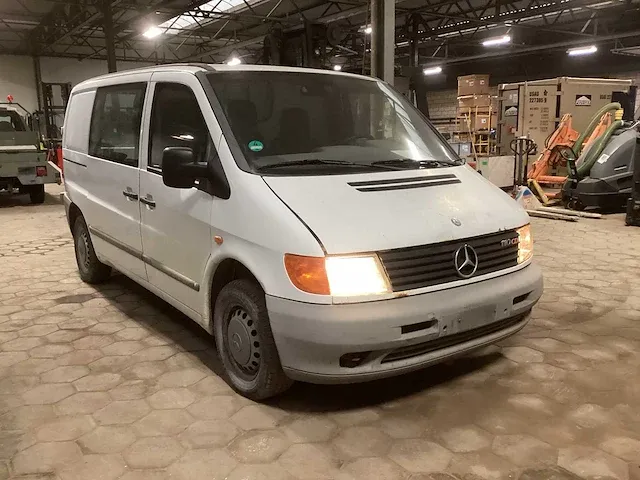 Mercedes-benz vito bedrijfswagen - afbeelding 12 van  13