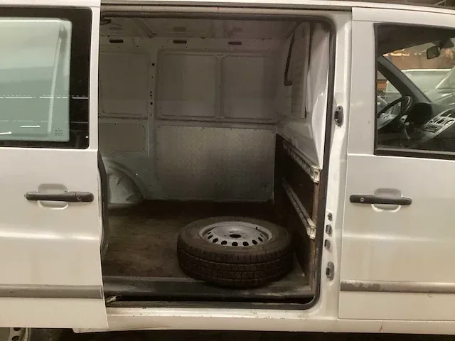 Mercedes-benz vito bedrijfswagen - afbeelding 9 van  13