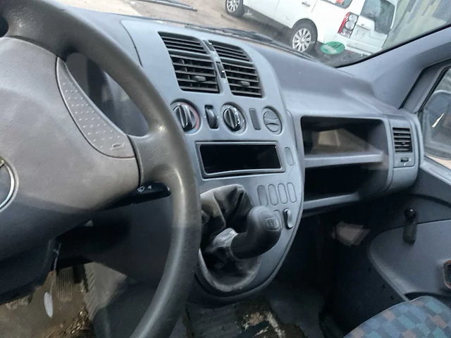 Mercedes-benz vito bedrijfswagen - afbeelding 9 van  15
