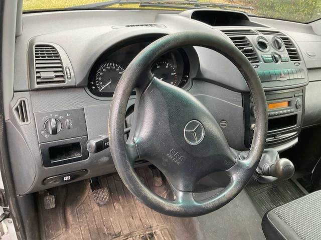 Mercedes-benz vito bedrijfswagen - afbeelding 6 van  17