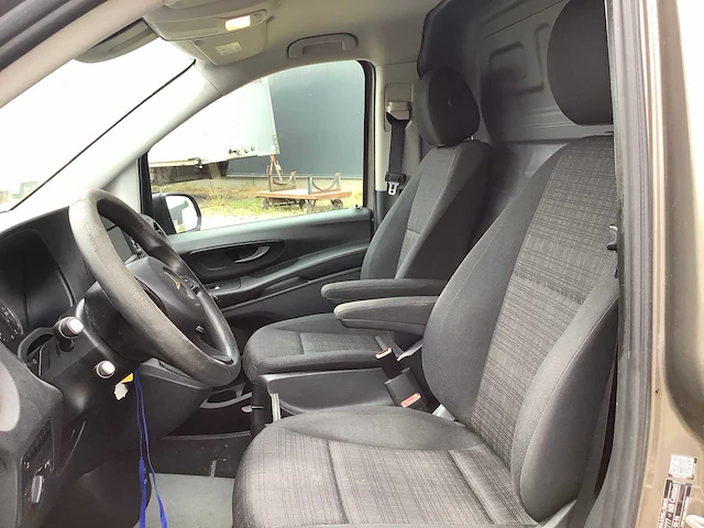 Mercedes-benz vito personenauto - afbeelding 14 van  30