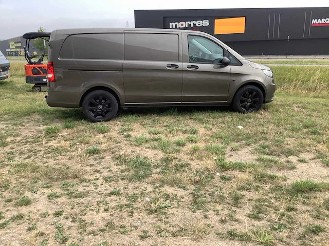 Mercedes-benz vito personenauto - afbeelding 25 van  30