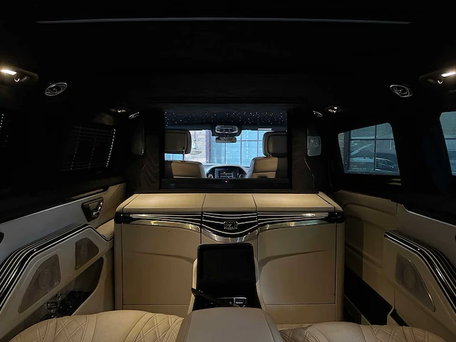 Mercedes-benz vito tourer maybach vip - exclusive 140pk 2020 v-klasse - afbeelding 35 van  59
