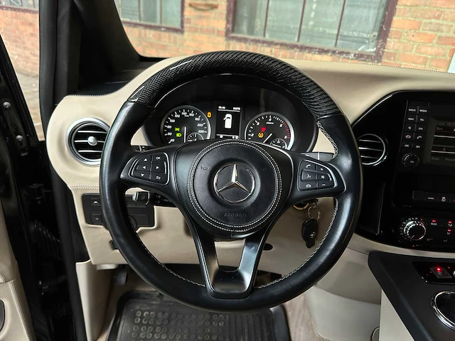 Mercedes-benz vito tourer maybach vip - exclusive 140pk 2020 v-klasse - afbeelding 22 van  59