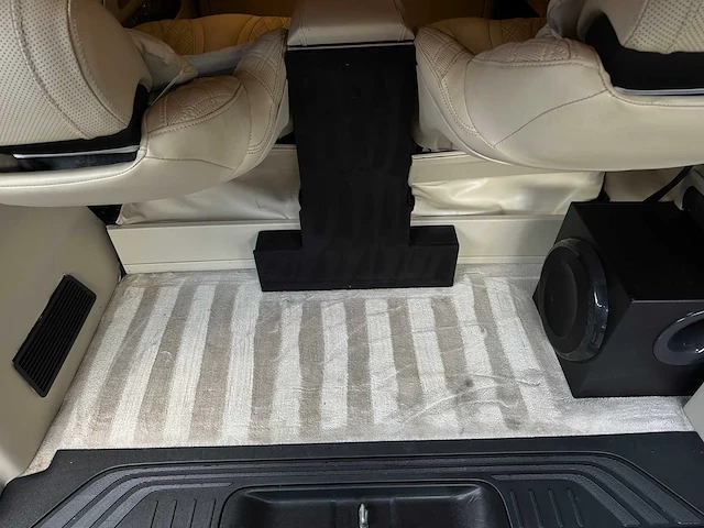 Mercedes-benz vito tourer maybach vip - exclusive 140pk 2020 v-klasse - afbeelding 39 van  59