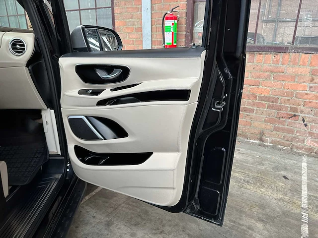 Mercedes-benz vito tourer maybach vip - exclusive 140pk 2020 v-klasse - afbeelding 44 van  59