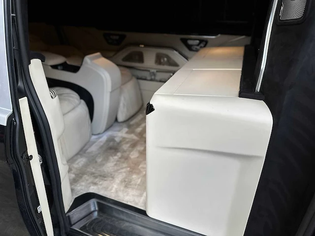 Mercedes-benz vito tourer maybach vip - exclusive 140pk 2020 v-klasse - afbeelding 49 van  59