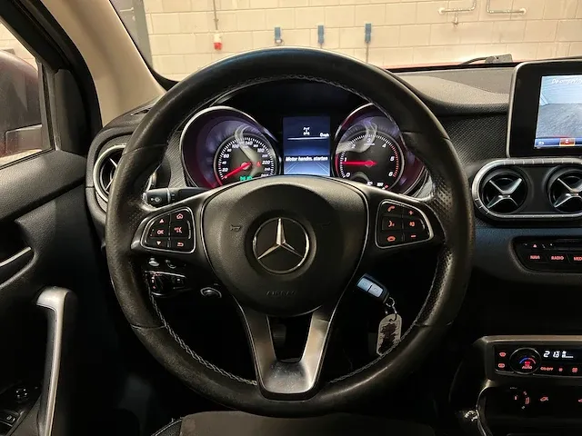 Mercedes-benz x250 d 4matic x-klasse 163pk 2017 - afbeelding 25 van  62