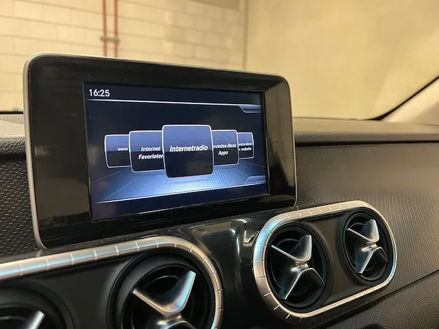 Mercedes-benz x250 d 4matic x-klasse 163pk 2017 - afbeelding 35 van  62