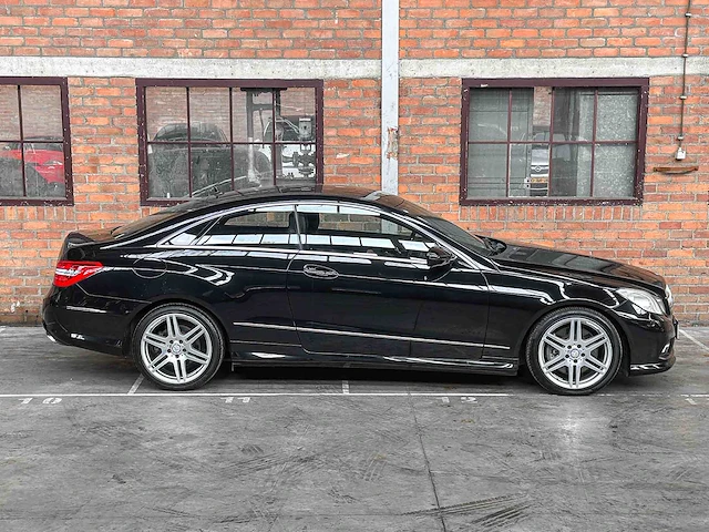 Mercedes-benzine e500 amg coupé 5.5 v8 388pk 2009 e-klasse youngtimer - afbeelding 10 van  40