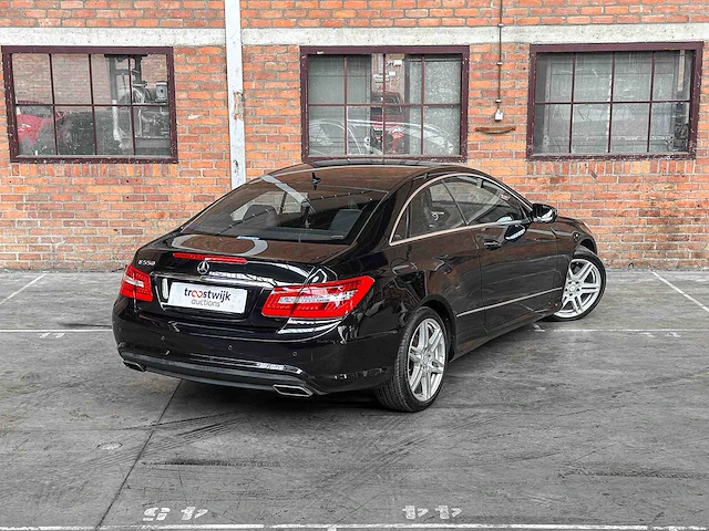 Mercedes-benzine e500 amg coupé 5.5 v8 388pk 2009 e-klasse youngtimer - afbeelding 12 van  40
