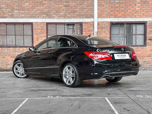 Mercedes-benzine e500 amg coupé 5.5 v8 388pk 2009 e-klasse youngtimer - afbeelding 15 van  40