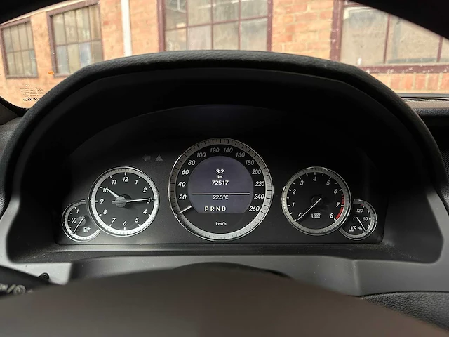 Mercedes-benzine e500 amg coupé 5.5 v8 388pk 2009 e-klasse youngtimer - afbeelding 26 van  40