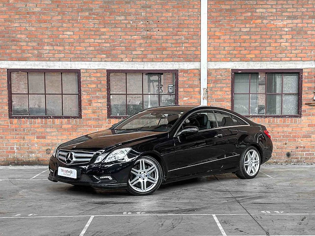 Mercedes-benzine e500 amg coupé 5.5 v8 388pk 2009 e-klasse youngtimer - afbeelding 2 van  40