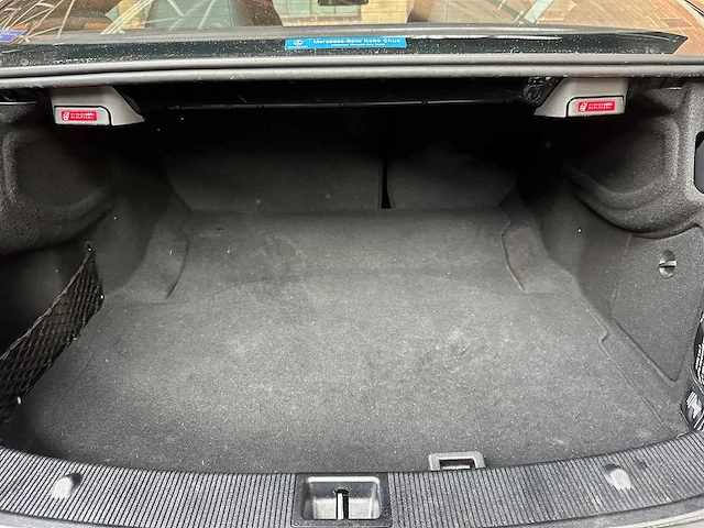 Mercedes-benzine e500 amg coupé 5.5 v8 388pk 2009 e-klasse youngtimer - afbeelding 32 van  40