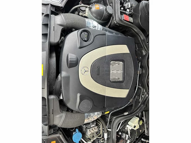 Mercedes-benzine e500 amg coupé 5.5 v8 388pk 2009 e-klasse youngtimer - afbeelding 39 van  40