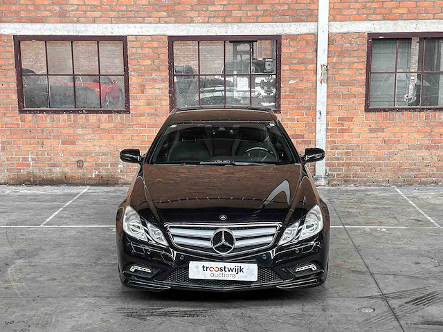 Mercedes-benzine e500 amg coupé 5.5 v8 388pk 2009 e-klasse youngtimer - afbeelding 6 van  40