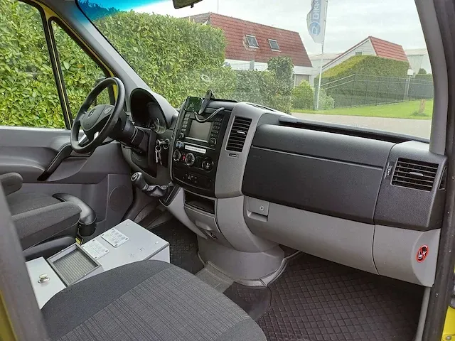 Mercedes-benz/wietmarcher sprinter 319 ambulance - afbeelding 4 van  37