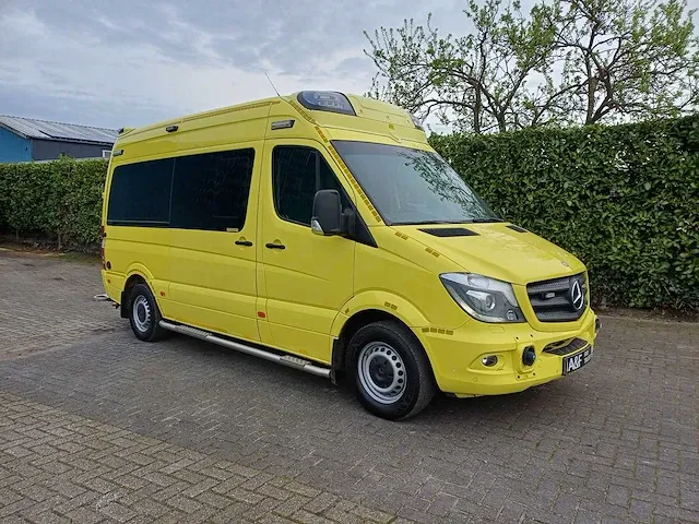 Mercedes-benz/wietmarcher sprinter 319 ambulance - afbeelding 32 van  37