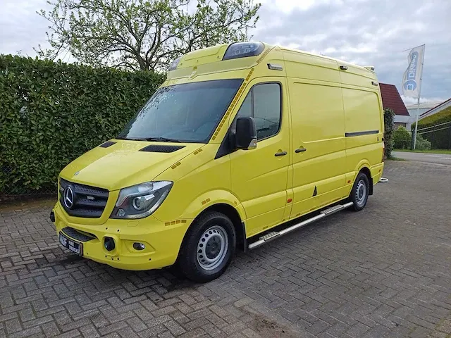 Mercedes-benz/wietmarcher sprinter ambulance - afbeelding 1 van  35