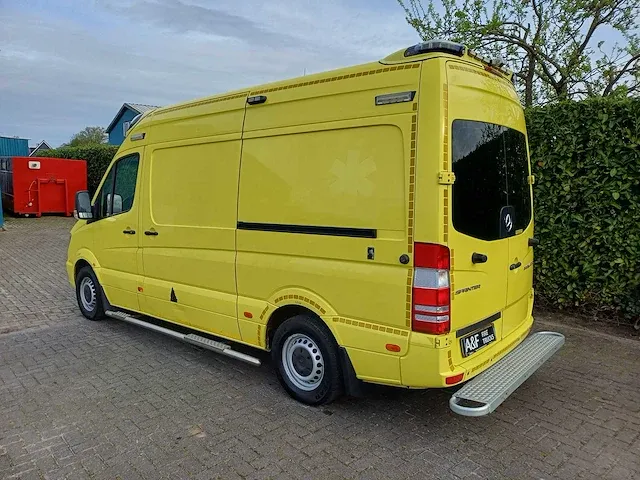Mercedes-benz/wietmarcher sprinter ambulance - afbeelding 31 van  35