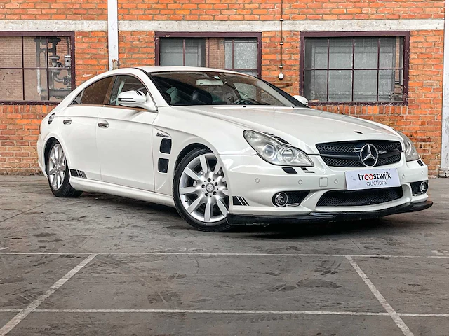 Mercedes cls500 5.0 v8 306pk 2005 -youngtimer- - afbeelding 44 van  48