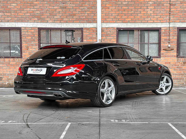 Mercedes cls500 amg 4matic shooting brake 4.7 v8 408pk 2015 cls-klasse - afbeelding 3 van  47