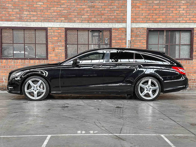 Mercedes cls500 amg 4matic shooting brake 4.7 v8 408pk 2015 cls-klasse - afbeelding 9 van  47
