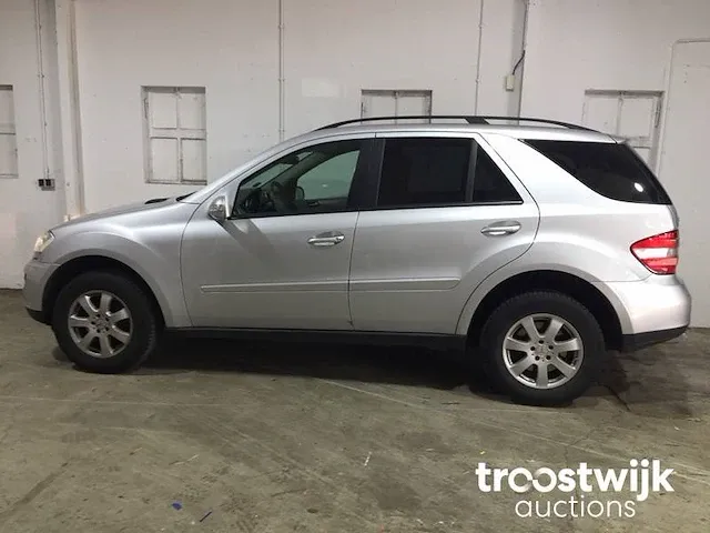 Mercedes ml 3.0 v6 cdi automaat, 52-tz-sb - afbeelding 2 van  16