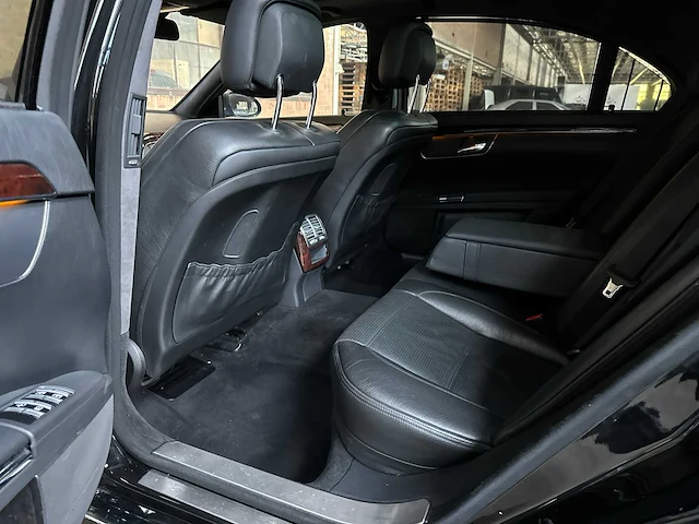 Mercedes s63 amg 6.2 v8 518pk 2007 - afbeelding 36 van  61