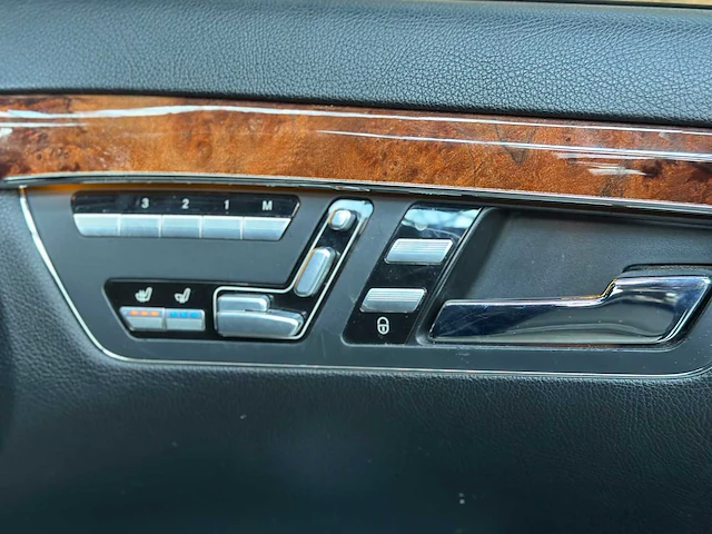 Mercedes s63 amg 6.2 v8 518pk 2007 - afbeelding 47 van  61