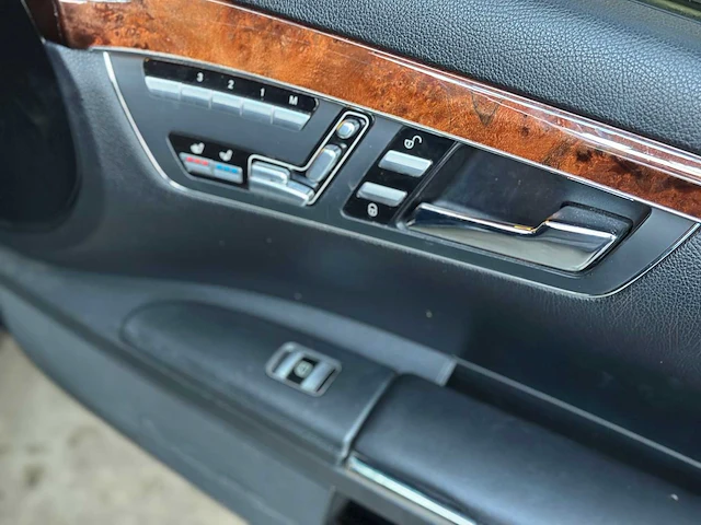 Mercedes s63 amg 6.2 v8 518pk 2007 - afbeelding 48 van  61