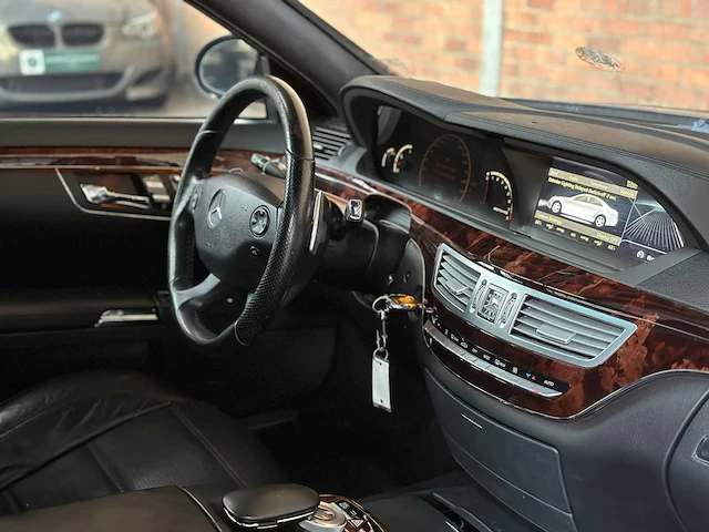 Mercedes s63 amg 6.2 v8 518pk 2007 - afbeelding 51 van  61