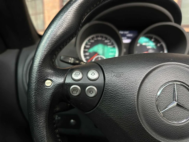 Mercedes slk55 amg 5.4 v8 360pk 2005 airscarf slk-klasse youngtimer - afbeelding 16 van  45