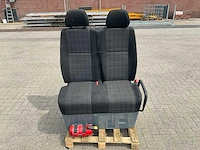 Mercedes sprinter 906 autostoelen - afbeelding 1 van  7