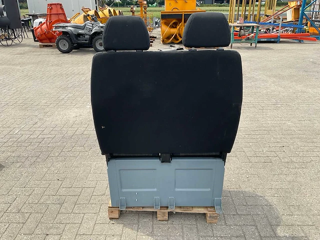 Mercedes sprinter 906 autostoelen - afbeelding 3 van  7