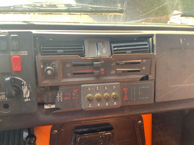 Mercedes u1650 unimog - afbeelding 28 van  35