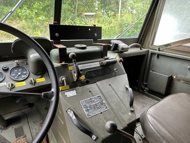 Mercedes unimog 404 80pk 1971 - afbeelding 17 van  31