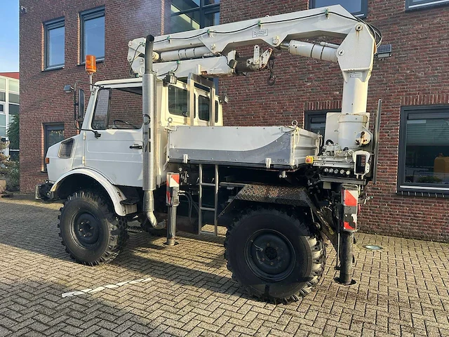 Mercedes unimog met atlas kraan - afbeelding 10 van  40