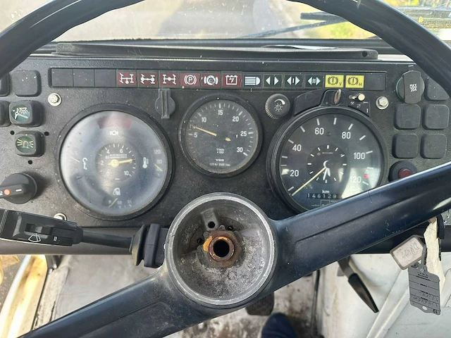 Mercedes unimog met atlas kraan - afbeelding 14 van  40