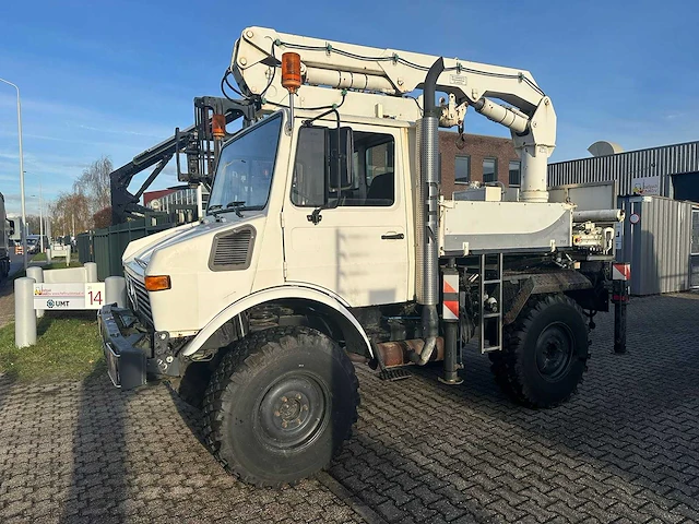 Mercedes unimog met atlas kraan - afbeelding 36 van  40