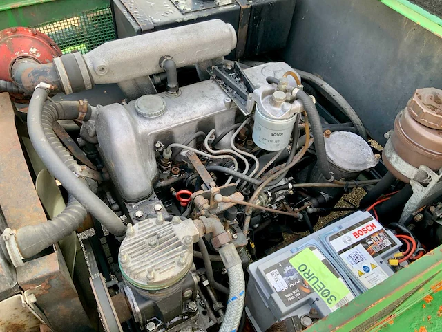 Mercedes utility tractor - afbeelding 8 van  16