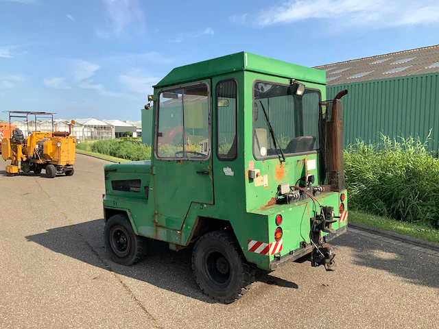 Mercedes utility tractor - afbeelding 15 van  16