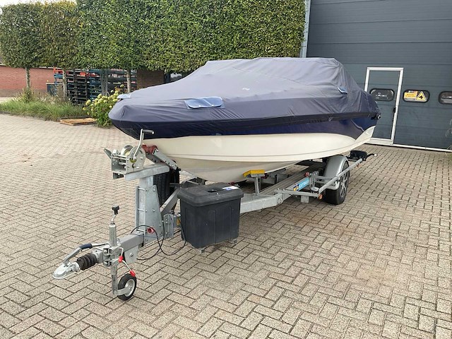 Mercruiser larsson speedboot - afbeelding 12 van  29