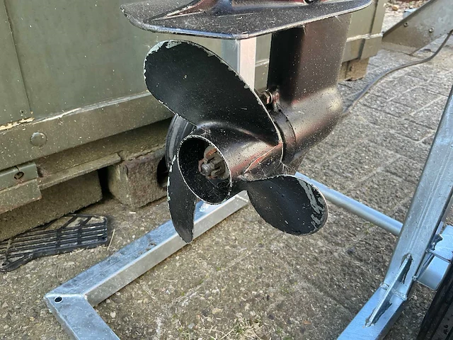 Mercury buitenboordmotor 4pk - afbeelding 4 van  8