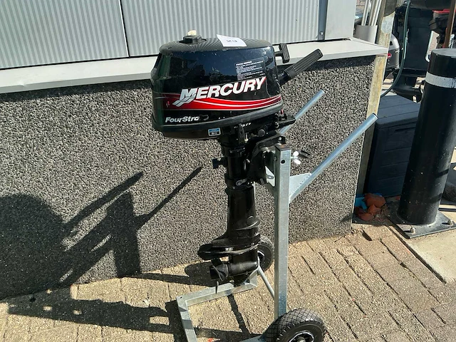 Mercury fourstroke buitenboordmotor 4pk - afbeelding 2 van  9
