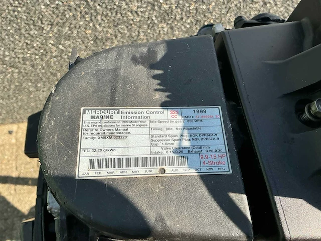 Mercury fourstroke buitenboordmotor 9.9pk - afbeelding 2 van  11