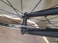 Merida elektrische damesfiets | model efloat city 600 | kleur shiny black | maat m (48 cm) - afbeelding 13 van  17