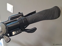 Merida elektrische damesfiets | model espresso tour 400 | kleur silk blue black | maat l (55 cm) - afbeelding 3 van  17