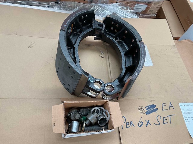 Meritor remschoenen set (6x) - afbeelding 2 van  5